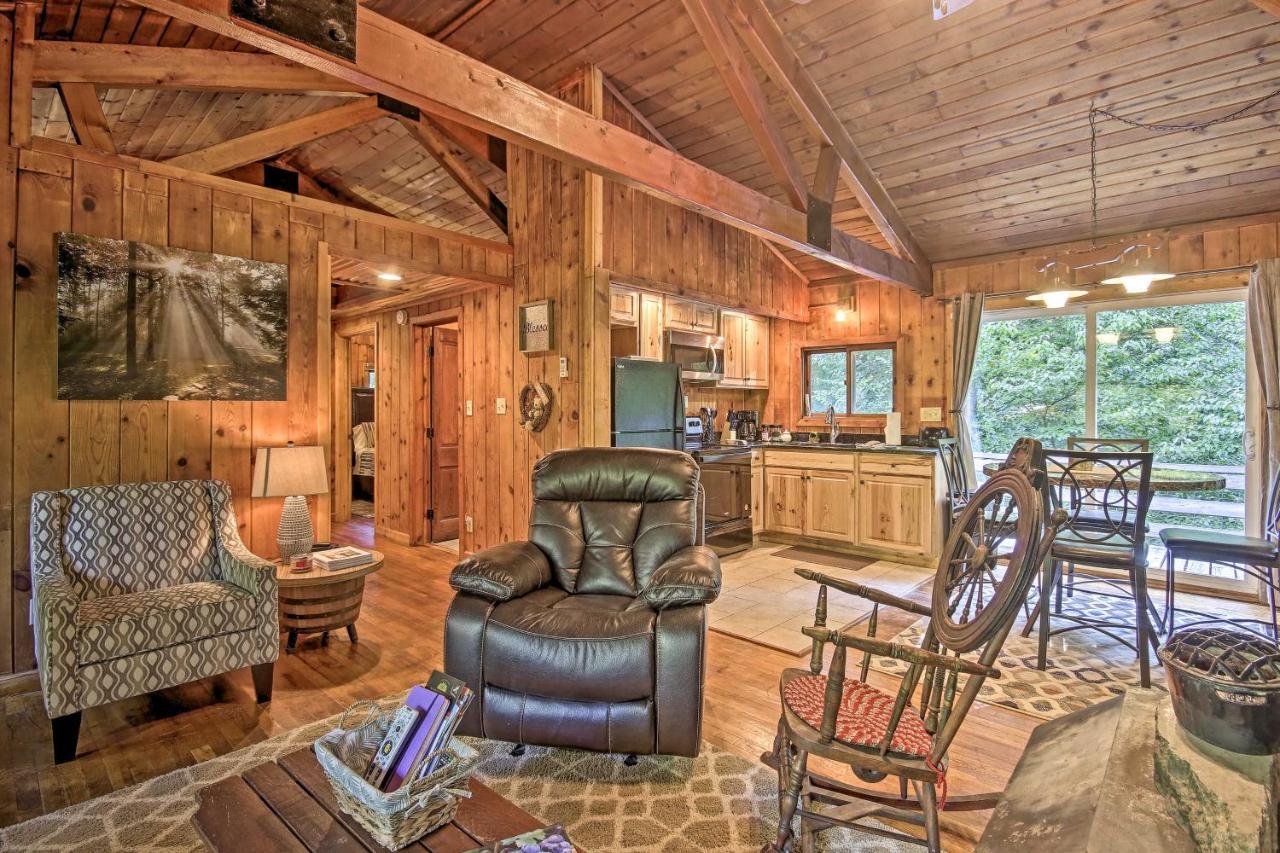 Secluded Stanardsville Cabin With 10 Acres And Hot Tub Exterior photo